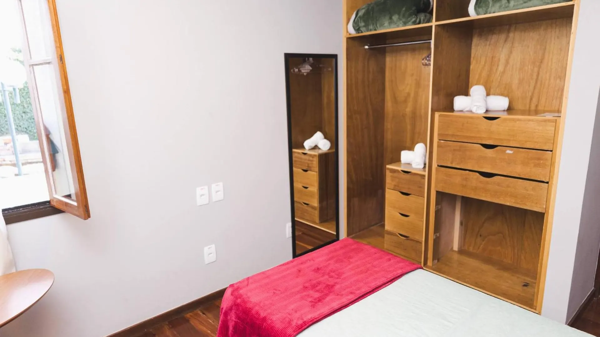 Hostel Jardim Das Bruxas 410 Florianopolis Brazil