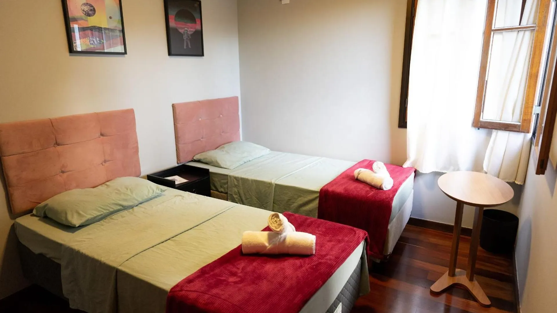 Hostel Jardim Das Bruxas 410 Florianopolis Homestay
